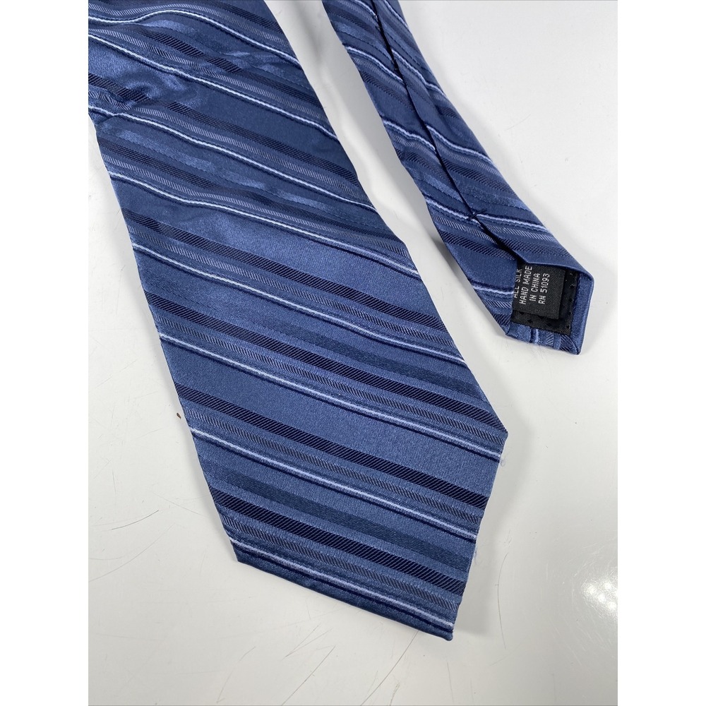 Mens Neck Tie‎ Abstract Geometric Stripped Pattern 100% Silk George Blue